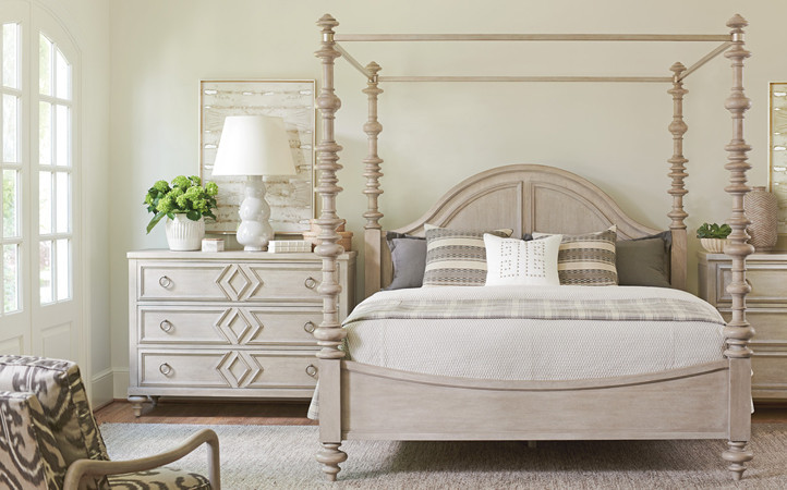 Bedroom with Canopy Bed